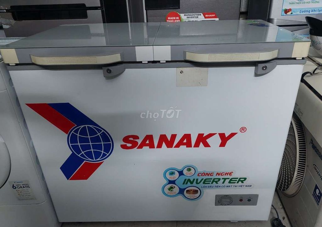 Tủ đông 250 lít inverter Sanaky đông suốt