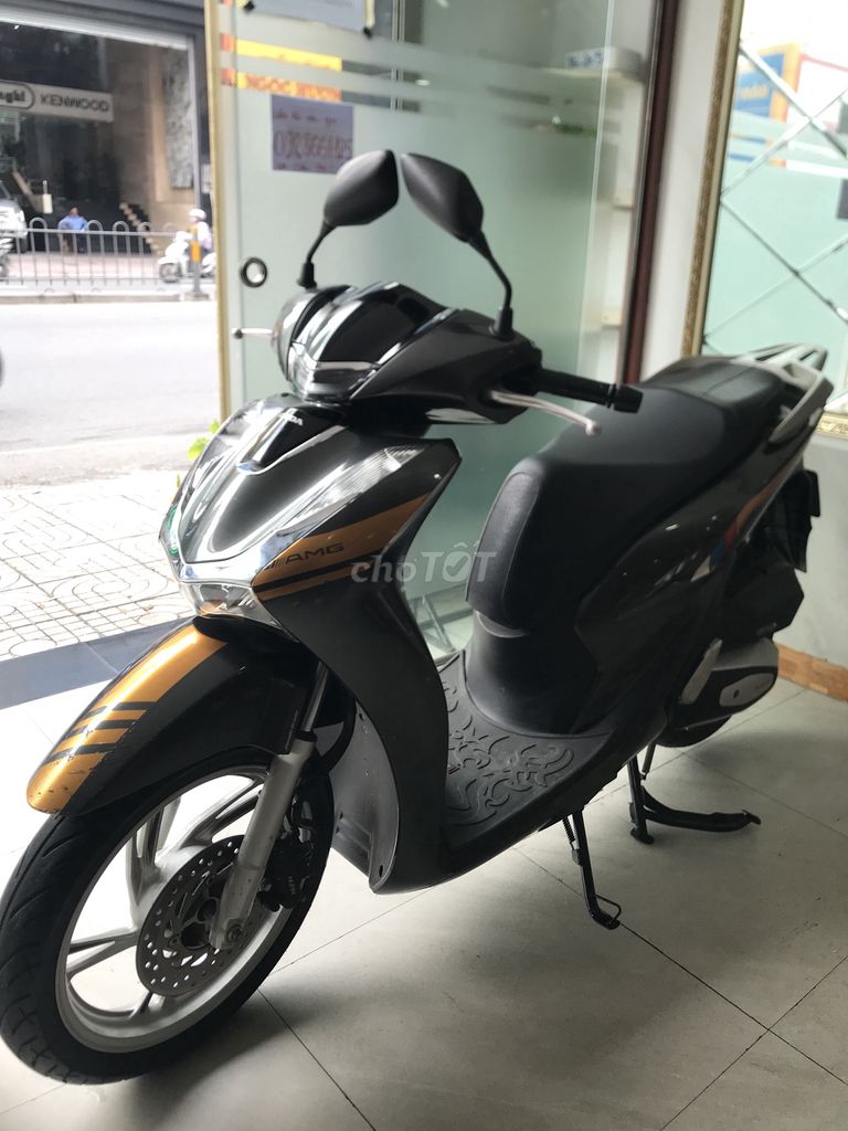 Honda sh 125cc năm 2020 mà xám smartkey mới 98%. Mua bán Xe máy tại Quận Phú Nhuận Tp Hồ Chí Minh được đăng bởi Pham thi thanh hình 2