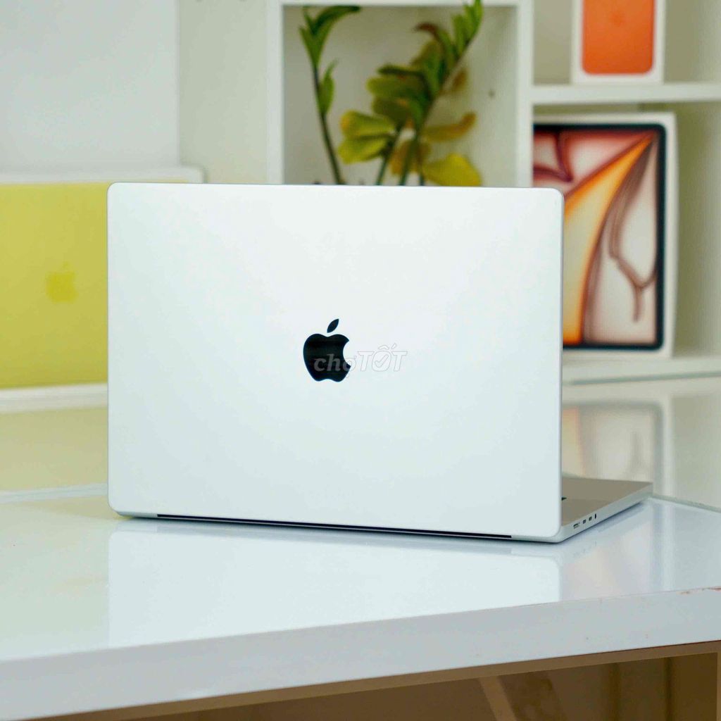 Macbook Pro M3 Pro 16GB/512GB 16 inch. Mua bán Laptop tại Quận Thanh Xuân Hà Nội được đăng bởi Nguyễn Văn Toàn hình 1