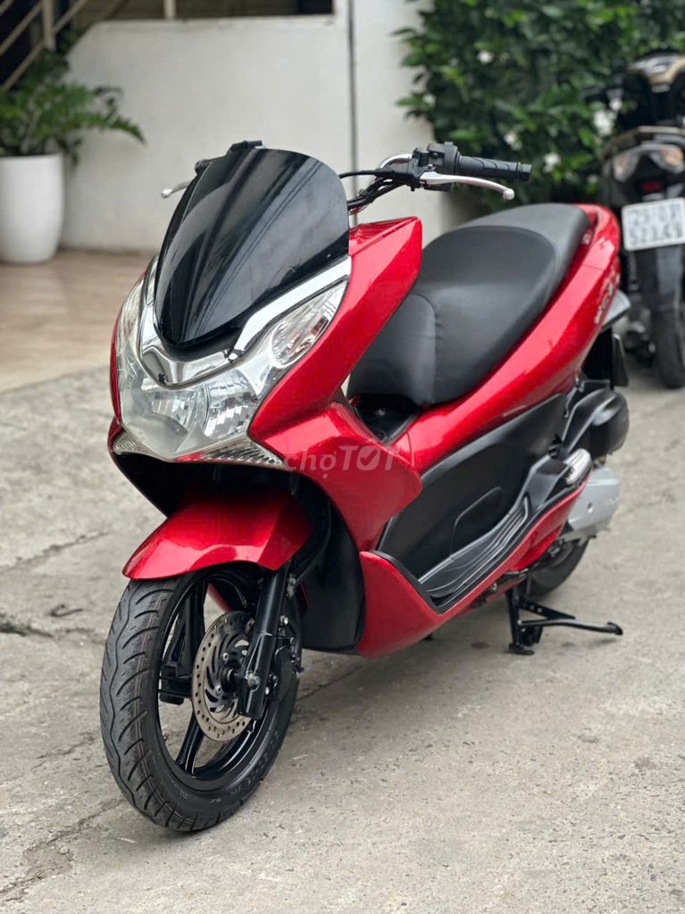 Honda PCX màu đỏ 2013 cần tiền bán gấp. Mua bán Xe máy tại Quận Nam Từ Liêm Hà Nội được đăng bởi E Hằng hình 4