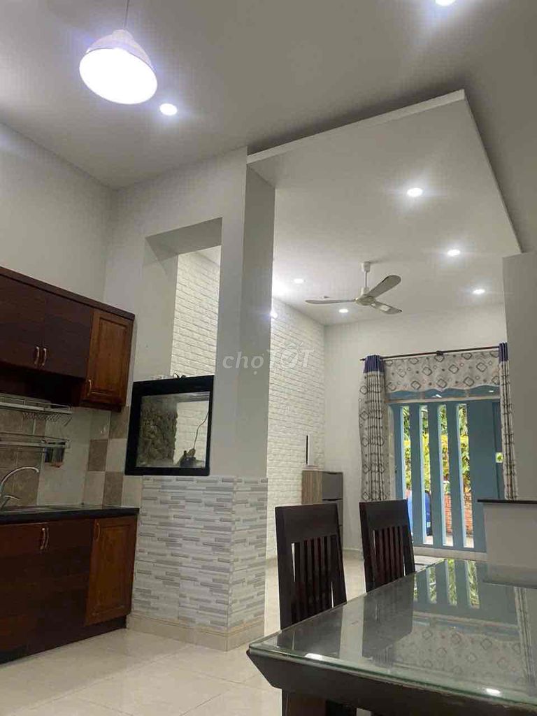 Cần ra nhanh nhà phố - 131m2 - giá 3,1 tỷ - sổ hồng riêng - KDC