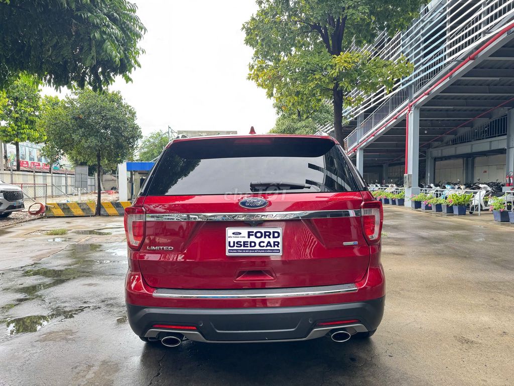 Форд Эксплорер 2.3 EcoBoost 2018 Американский красный