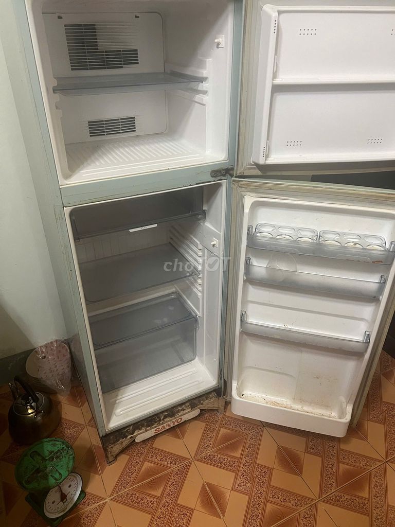 Tủ lạnh Sanyo 150L Đã qua sử dụng. Mua bán Tủ lạnh tại Huyện Long Điền Bà Rịa - Vũng Tàu được đăng bởi Thuan Do hình 1