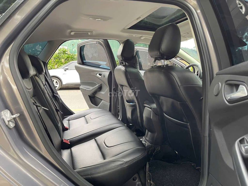 Chính chủ bán focus 2014 tự động. Mua bán Ô tô tại Quận Hoàn Kiếm Hà Nội được đăng bởi Bác nghiêm hình 13