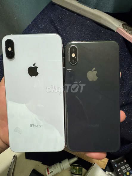 iPhone Xs 64GB Trắng Đen Đã qua sử dụng. Mua bán Điện thoại tại Quận Tân Bình Tp Hồ Chí Minh được đăng bởi Hội Đồ Điện Tử hình 1