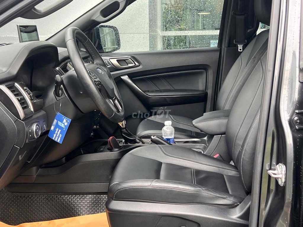 Ford Everest Titanium 2.0L 4x2 AT 2018. Mua bán Ô tô tại Quận 7 Tp Hồ Chí Minh được đăng bởi FORD chính hãng HCM  hình 6