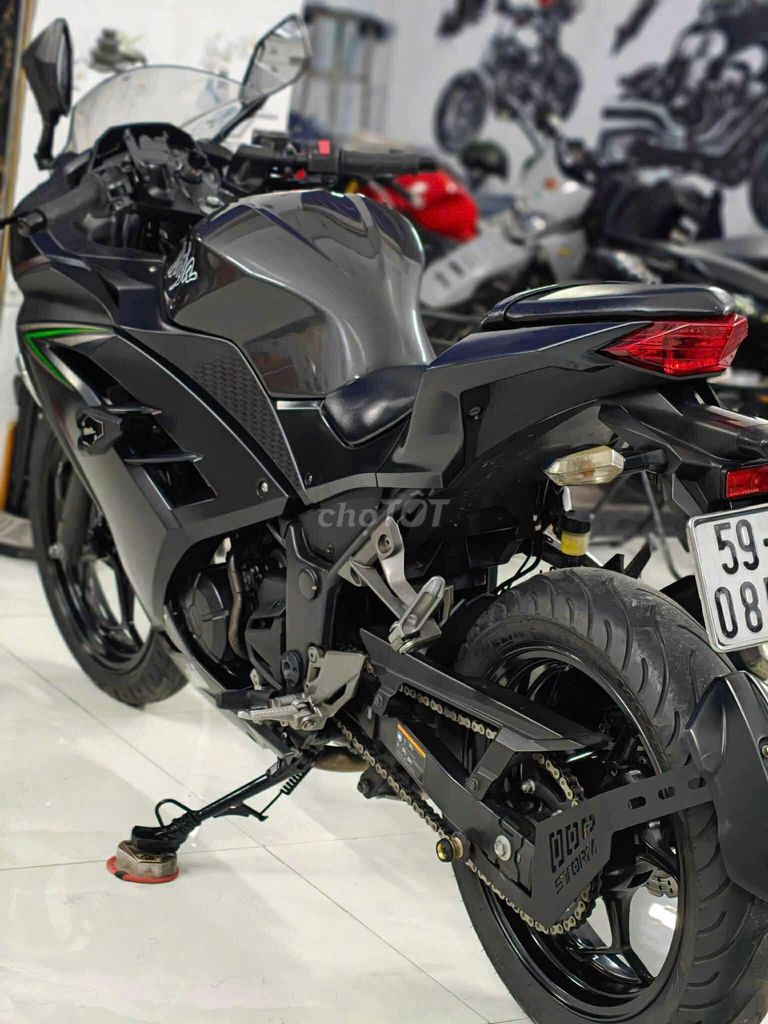🏍Kawasaki Ninja 300 🏍 Odo 30k Km Biển SG 2018. Mua bán Xe máy tại Quận 5 Tp Hồ Chí Minh được đăng bởi Xe Máy Vinh hình 4