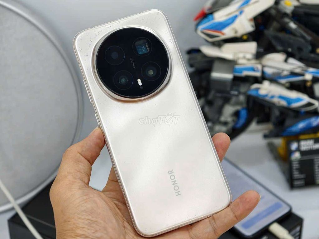 Honor Magic 8 Pro 16GB/512GB Vàng 99% như mới. Mua bán Điện thoại tại Quận Ninh Kiều Cần Thơ được đăng bởi Lê Khang hình 1