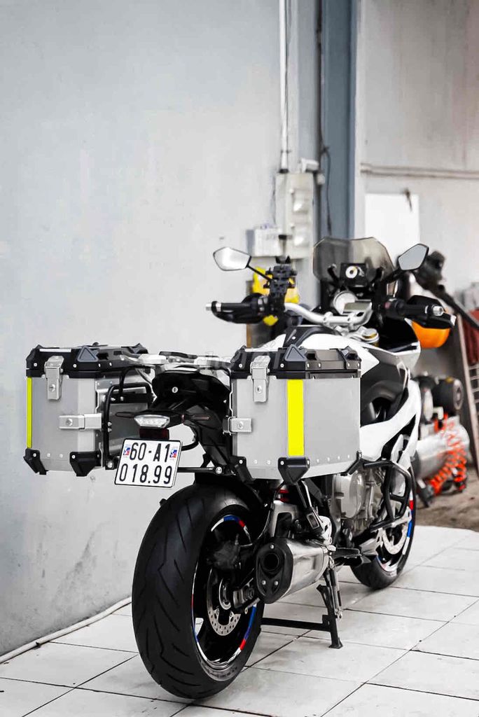 BMW S1000XR Model 2016 Nhập Đức Ngay Chủ. Mua bán Xe máy tại Quận Bình Tân Tp Hồ Chí Minh được đăng bởi Thiệu Tông  hình 6