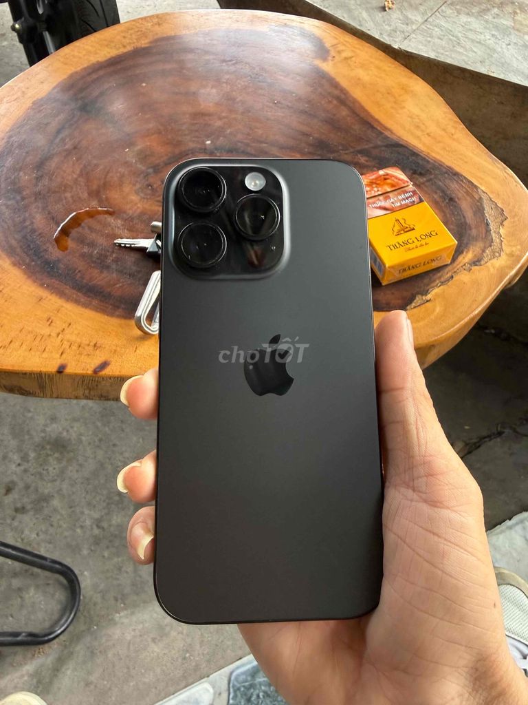 Apple iPhone 16 Pro 256GB Đen zin chuẩn. Mua bán Điện thoại tại Thành phố Dĩ An Bình Dương được đăng bởi Hoàng Long Apple hình 1