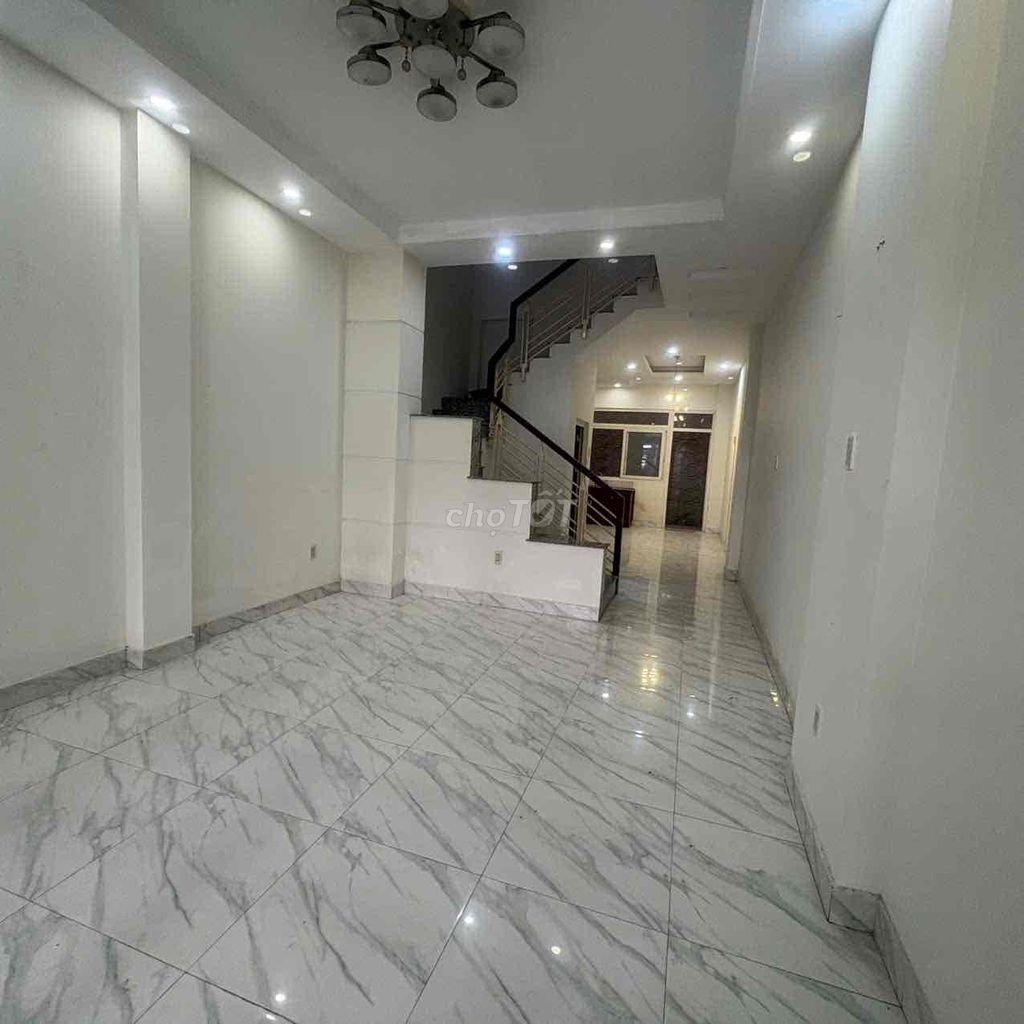 Rent · 2 bd · 120 м² · Quận Bình Thạnh, ул. Đường Bình Lợi