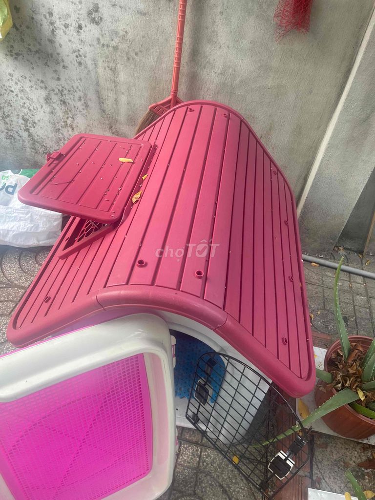 Nhà vệ sinh cho chó nhựa Hồng. Mua bán Phụ kiện, Thức ăn, Dịch vụ tại Huyện Hóc Môn Tp Hồ Chí Minh được đăng bởi Như Nguyễn hình 1