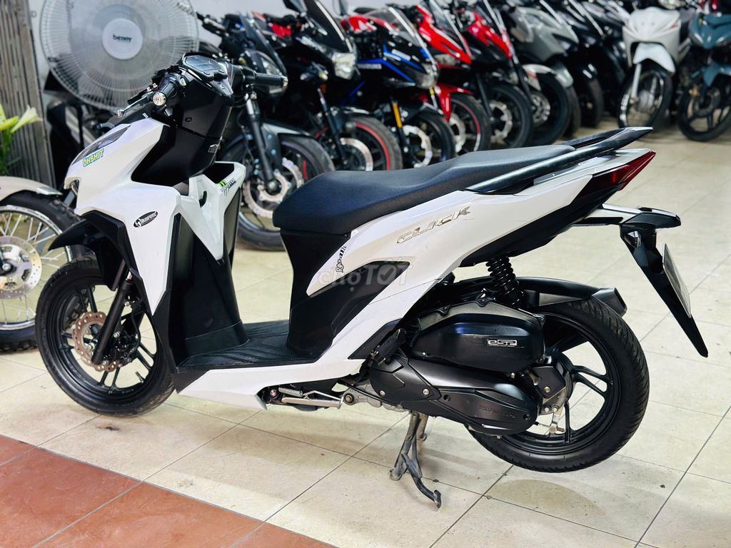 XE MÁY THỊNH PHÁT - VARIO 125 2024 TRẮNG BIỂN HN. Mua bán Xe máy tại Quận Bắc Từ Liêm Hà Nội được đăng bởi XE MÁY THỊNH PHÁT XE LƯỚT GIÁ RẺ hình 2