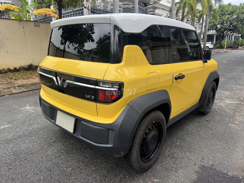 VF3, Màu Vàng, biển số TPHCM, còn RẤT MỚI, sơn zin. Mua bán Ô tô tại Quận Bình Tân Tp Hồ Chí Minh được đăng bởi VÕ LONG HẢI VinFast Chevrolet hình 6