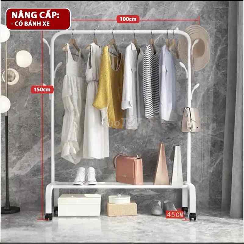 Kệ treo quần áo kim loại Trắng. Mua bán Tủ, kệ gia đình tại Quận Gò Vấp Tp Hồ Chí Minh được đăng bởi Tra My hình 1