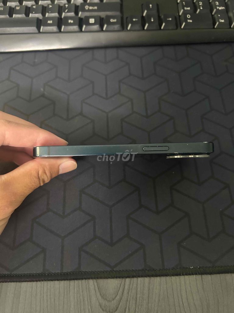 iPhone 13 mini 128GB. Mua bán Điện thoại tại Thành phố Thủ Đức Tp Hồ Chí Minh được đăng bởi Nguyễn Hoàng Tú hình 1