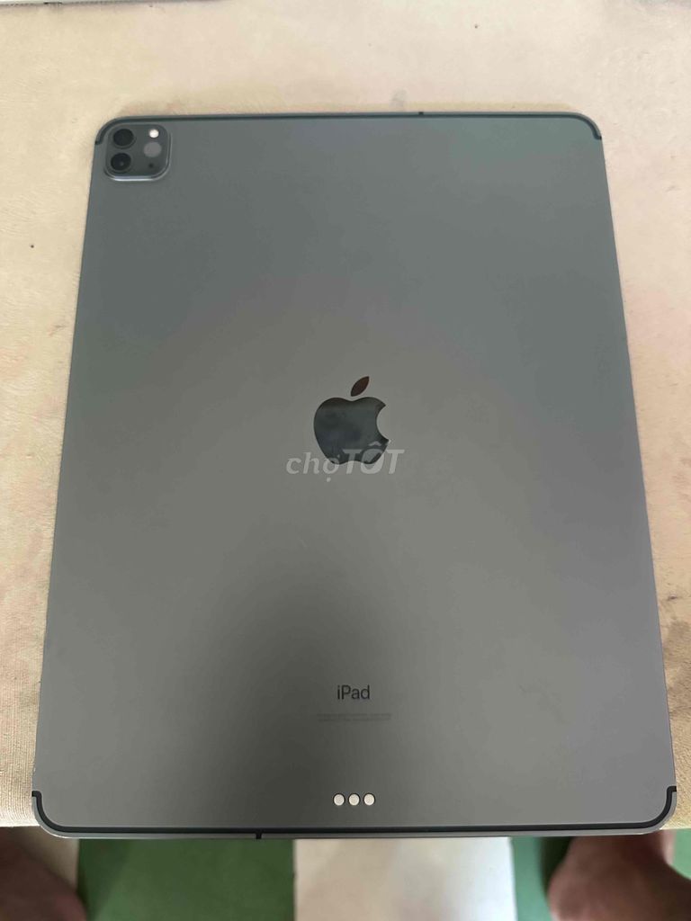 iPad pro 12.9inh 2020 128G 5G gray máy zin pin 92