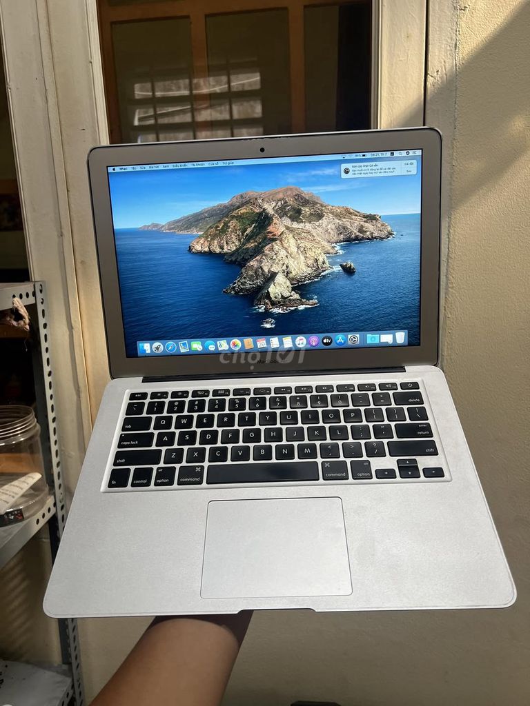 Apple MacBook Air i5 13 inch 2014 8GB/128GB Bạc. Mua bán Laptop tại Quận 1 Tp Hồ Chí Minh được đăng bởi Hội Đồ Điện Tử hình 1