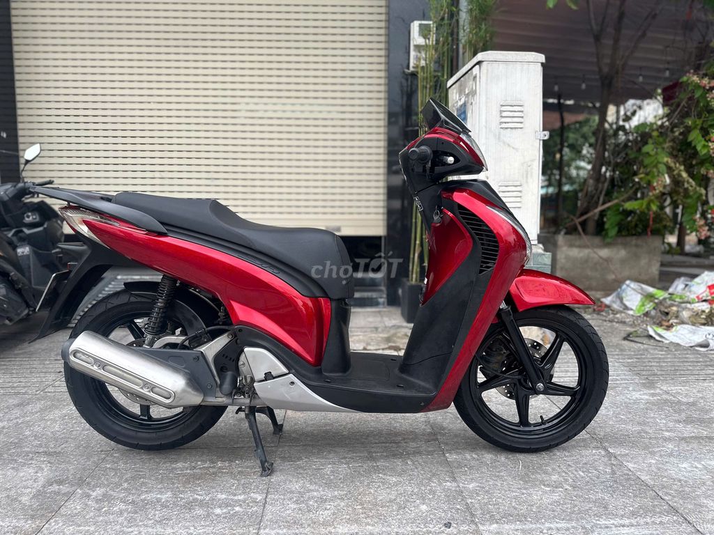 Honda SH 125i 2012 Sporty Đỏ. Mua bán Xe máy tại Huyện Bình Chánh Tp Hồ Chí Minh được đăng bởi VÕ MINH HẬU hình 2