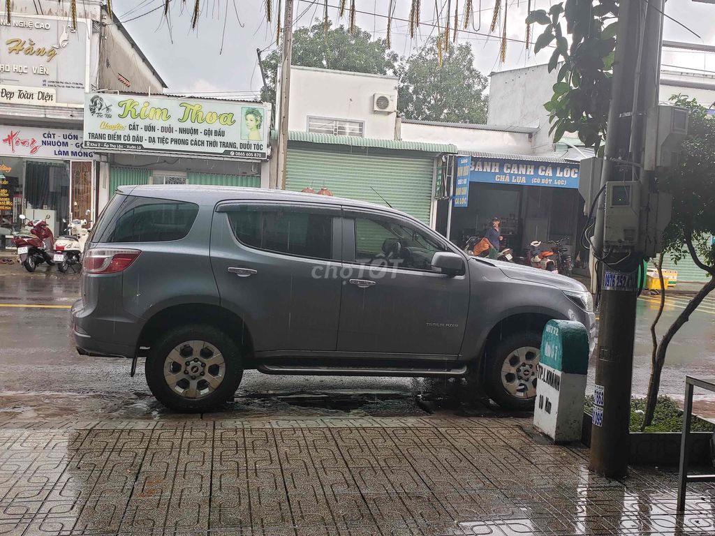 Chevrolet Trailblazer 2018. Mua bán Ô tô tại Huyện Xuân Lộc Đồng Nai được đăng bởi Tien Nguyen hình 4