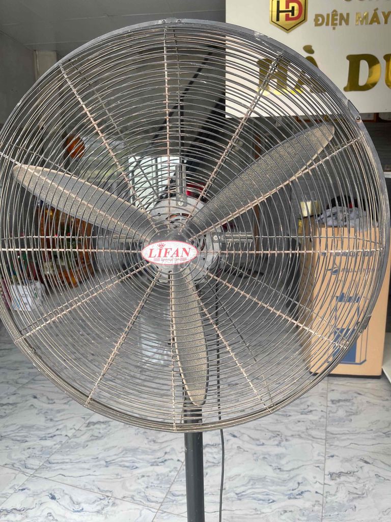 Quạt công nghiệp LIFAN Đen. Mua bán Quạt tại Quận Liên Chiểu Đà Nẵng được đăng bởi Hà Dũng hình 1