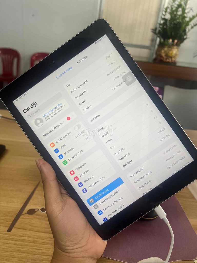 Apple iPad thế hệ 5 128GB Xám. Mua bán Máy tính bảng tại Thành phố Bắc Ninh Bắc Ninh được đăng bởi Phan Công Quý hình 1