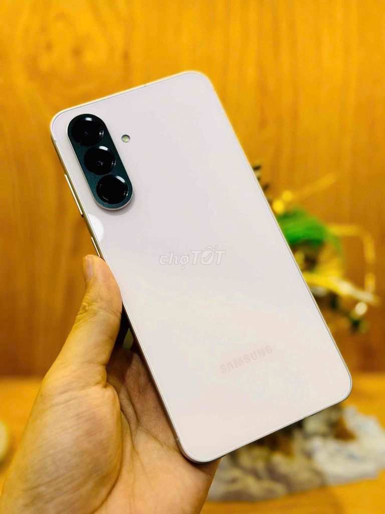 Samsung A56 8/256GB màu Hồng. Mua bán Điện thoại tại Quận 10 Tp Hồ Chí Minh được đăng bởi Trần Như Ngọc hình 1