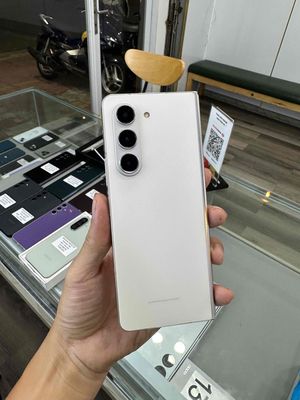 Samsung Fold 5 Hàn 12/512 99%. Mua bán Điện thoại tại Thành phố Vũng Tàu Bà Rịa - Vũng Tàu được đăng bởi xiaomi iphone giá sỉ AHM