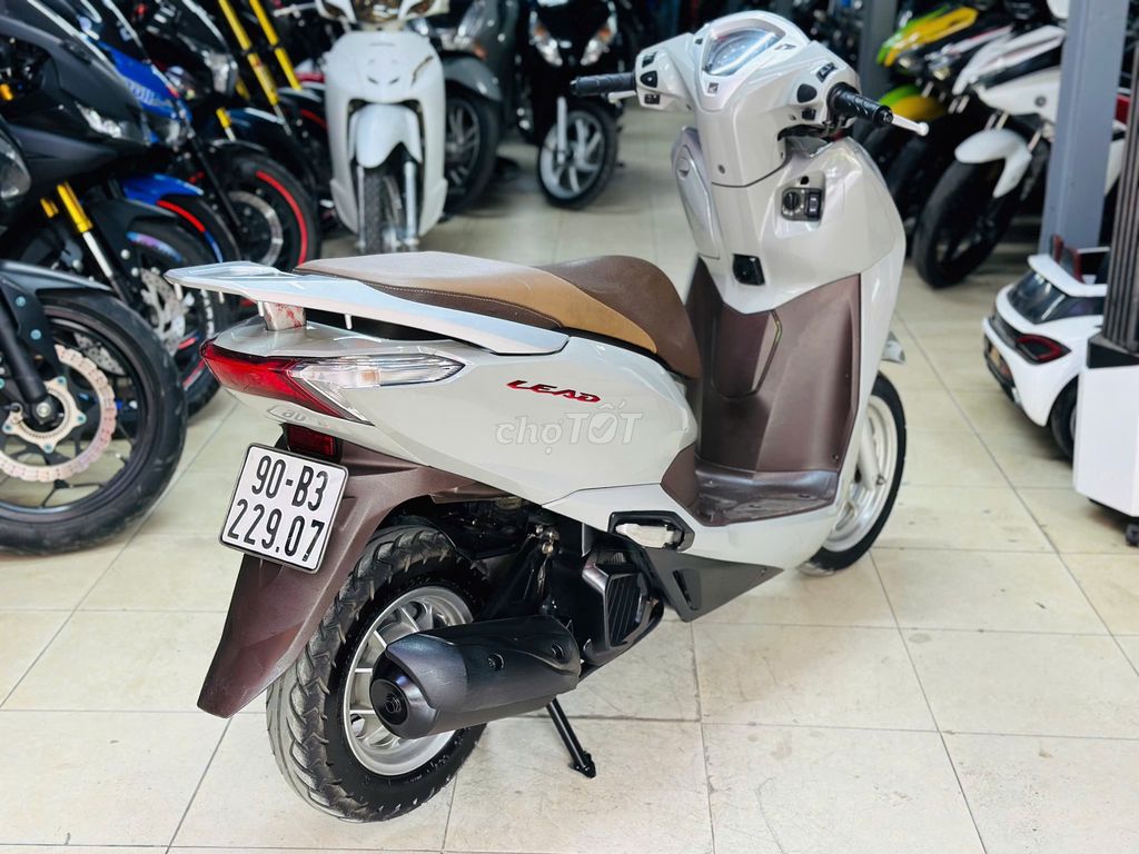 XE MÁY THỊNH PHÁT- HONDA LEAD 125 XI MĂNG MÁY CHẤT. Mua bán Xe máy tại Quận Bắc Từ Liêm Hà Nội được đăng bởi XE MÁY THỊNH PHÁT XE LƯỚT GIÁ RẺ hình 2