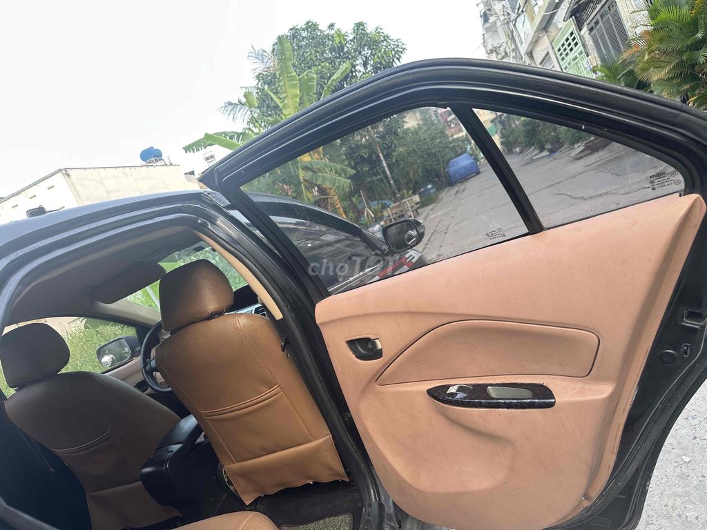 Toyota Vios 1.5 chính chủ máy êm lạnh như đà lạt. Mua bán Ô tô tại Quận Bình Tân Tp Hồ Chí Minh được đăng bởi Phạm Thành Sài Gòn hình 10