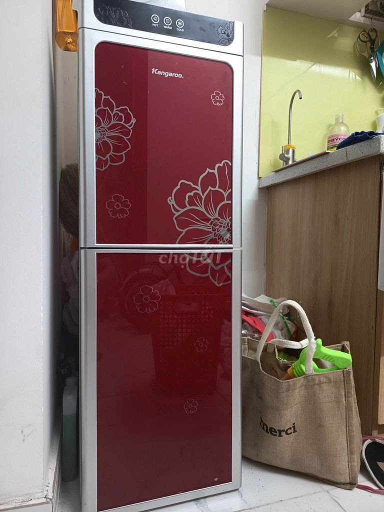 Cây nước nóng lạnh Kangaroo Đỏ. Mua bán Nội thất, đồ gia dụng khác tại Thành phố Thủ Đức Tp Hồ Chí Minh được đăng bởi Dinh Le Duc hình 1