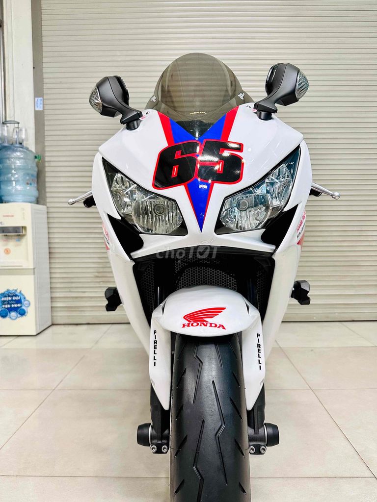 Honda CBR1000rr ABS 2015 nhập AU HQCN. Mua bán Xe máy tại Quận 12 Tp Hồ Chí Minh được đăng bởi Tường hình 4