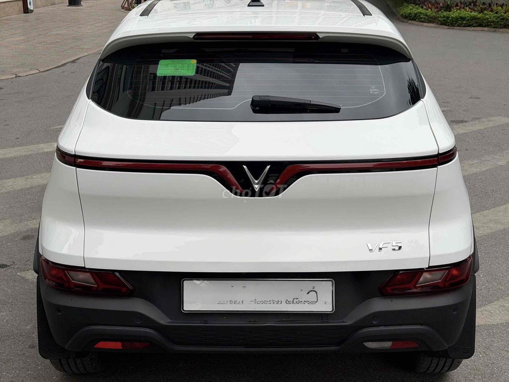 VinFast VF5 Plus 2025 Trắng 20000 km. Mua bán Ô tô tại Quận Hai Bà Trưng Hà Nội được đăng bởi Mr Thọ hình 4