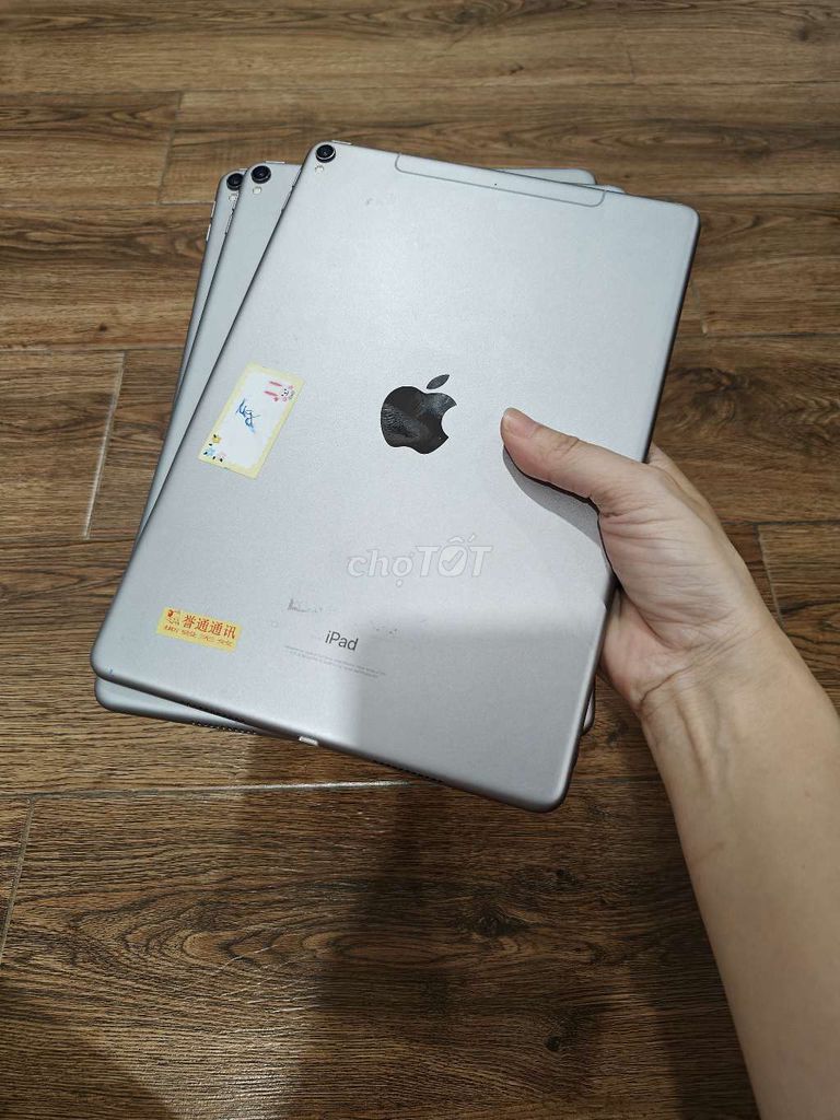 iPad Pro 10.5 wifi  64g 4G máy đẹp 98,9%