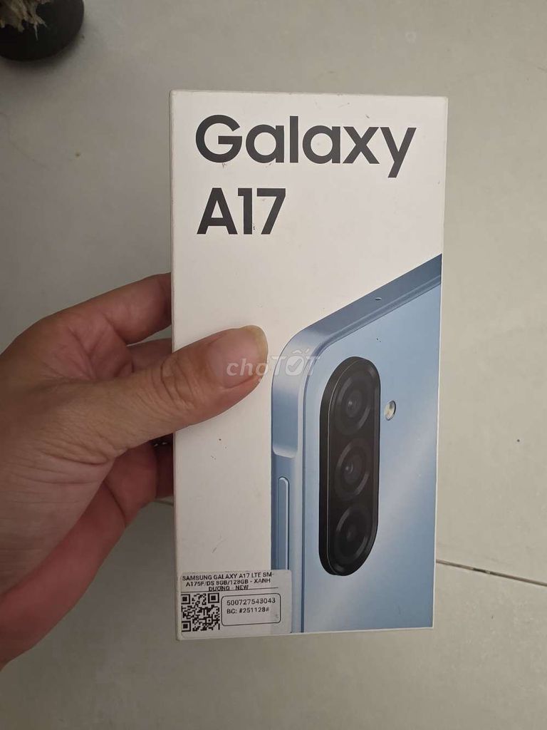 Samsung Galaxy A17 128GB Xanh. Mua bán Điện thoại tại Thành phố Thủ Dầu Một Bình Dương được đăng bởi Lan pham hình 1