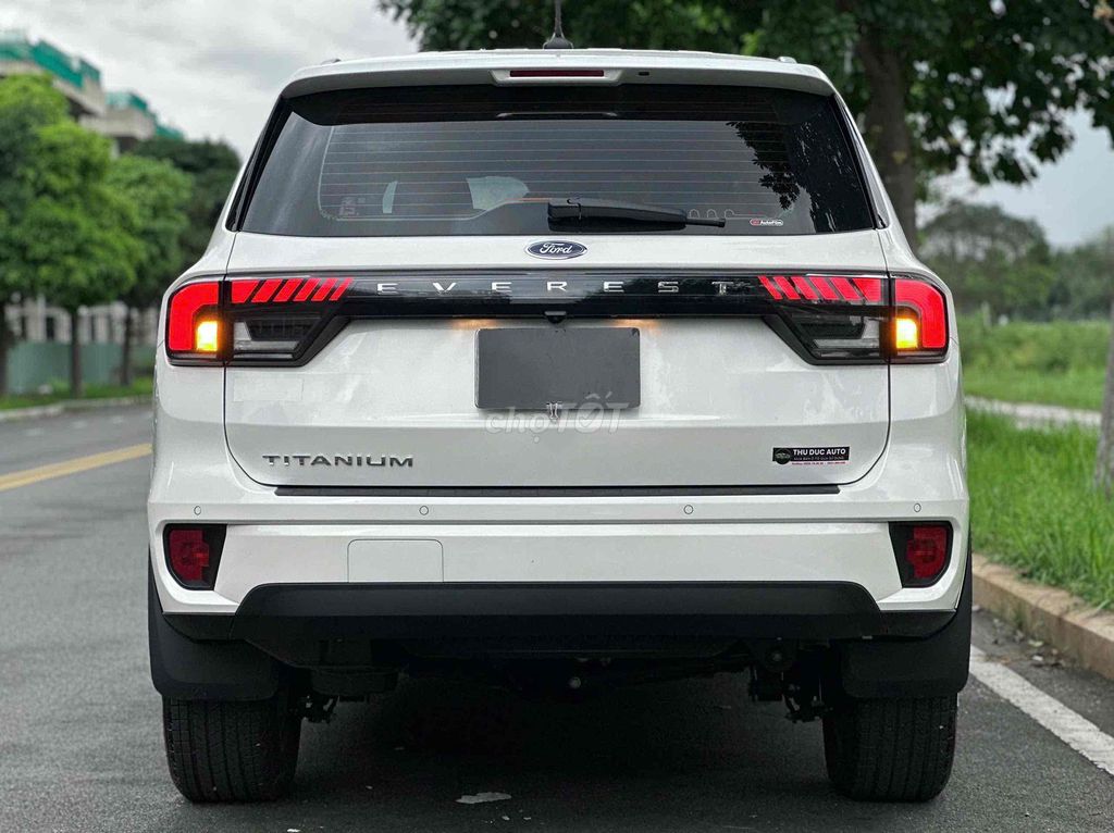 Siêu Lướt Ford Everest 2024 Titanium 2.0L 4x2 AT. Mua bán Ô tô tại Thành phố Thủ Đức Tp Hồ Chí Minh được đăng bởi Phúc Nguyên hình 4