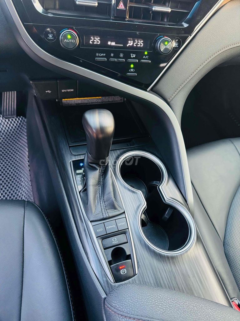 Toyota Camry 2022 2.5 Q. Mua bán Ô tô tại Huyện Sóc Sơn Hà Nội được đăng bởi AUTO VĨNH CƯỜNG hình 9