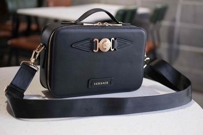 Túi Nam Versace Cao Cấp. Mua bán Túi xách tại Quận Bình Tân Tp Hồ Chí Minh được đăng bởi Trúc Phương