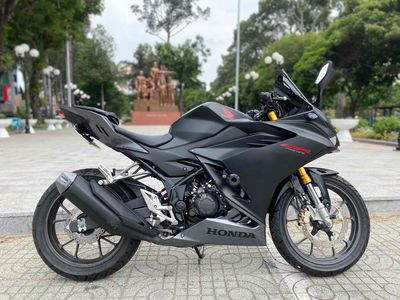 CBR 150i đời 2024 PBĐB odo 3000 km ngay chủ BSTP. Mua bán Xe máy tại Quận 3 Tp Hồ Chí Minh được đăng bởi Nguyễn Hữu Thiết