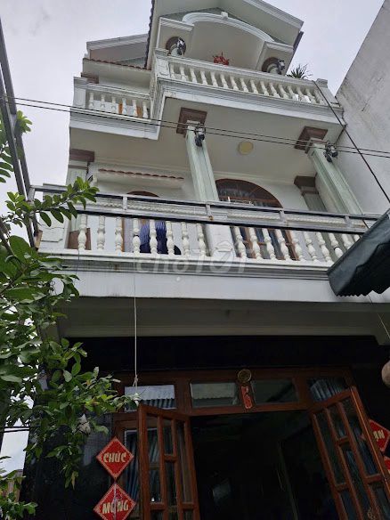 Bán nhà 2 lầu 1 trệt mặt tiền đường 11 phường linh xuân thủ đức
