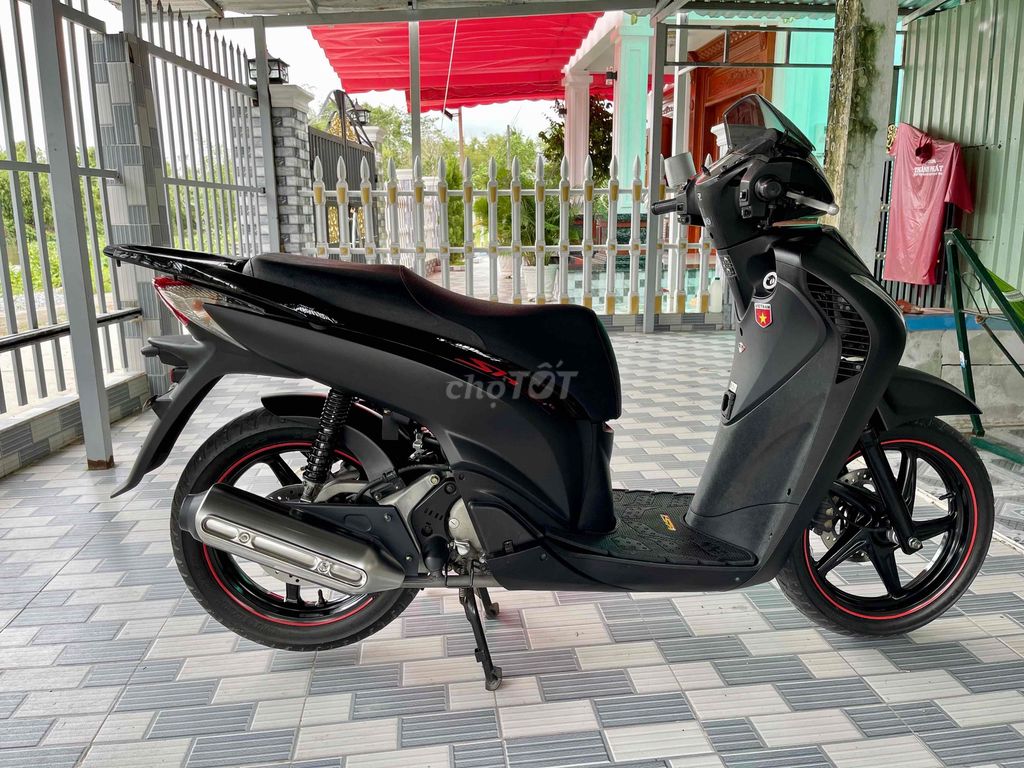 Honda SH 150i Ý Đen nhám. Mua bán Xe máy tại Huyện Châu Thành Kiên Giang được đăng bởi Lợi hình 2
