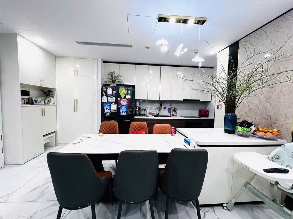 Угловая квартира 104 м² в Sunshine City, Ciputra Tây Hồ — 3 спальни