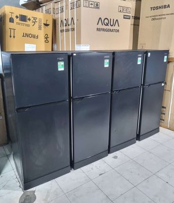Tủ lạnh Aqua màu đen 143 lít siêu mới