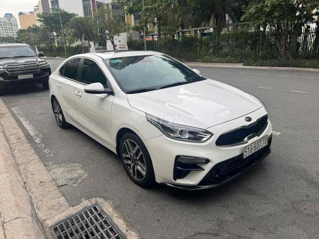 Kia Cerato 2019 2.0 AT Premium - 50000 km