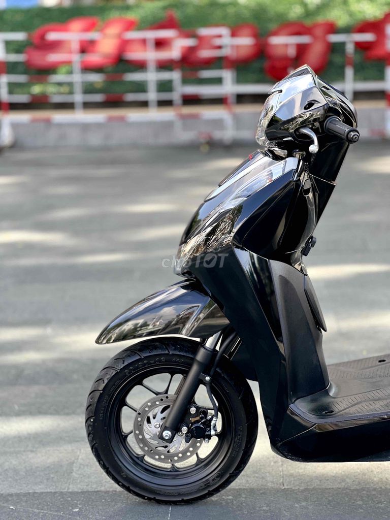 LEAD 2018 SMK UP FUL 4Val BSTP CHÍNH CHỦ CÓ GÓP. Mua bán Xe máy tại Thành phố Thủ Đức Tp Hồ Chí Minh được đăng bởi Hiếu  hình 8