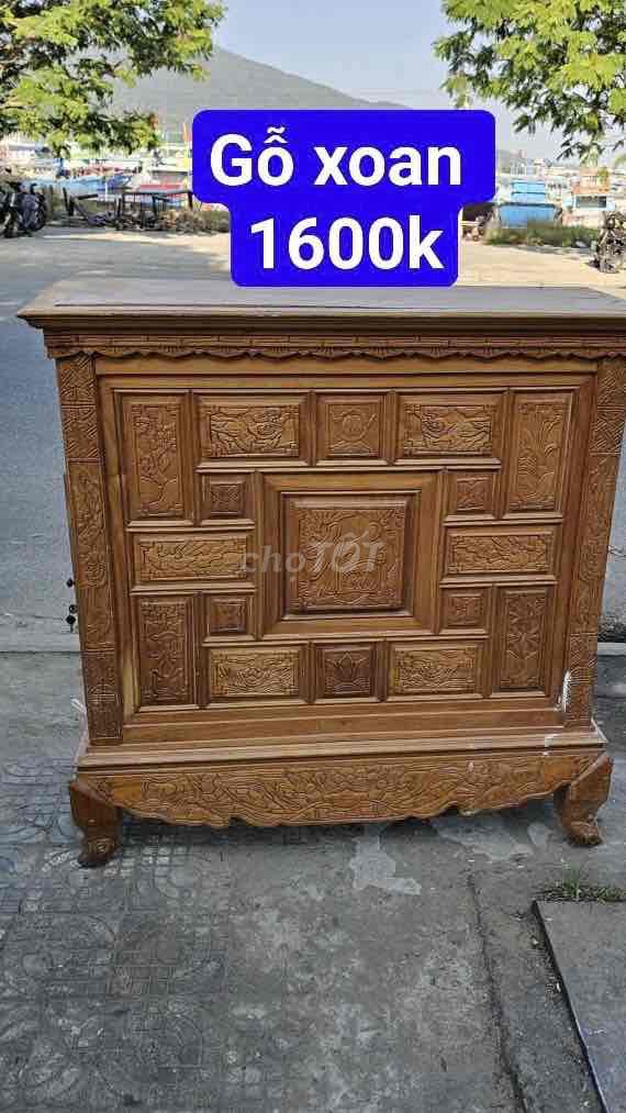 Tủ thờ gỗ xoan màu nâu. Mua bán Tủ, kệ gia đình tại Quận Sơn Trà Đà Nẵng được đăng bởi THẾ GIỚI ĐỒ CŨ ĐỒ CỔ LỚN NHẤT MIỀN TRUNG hình 1
