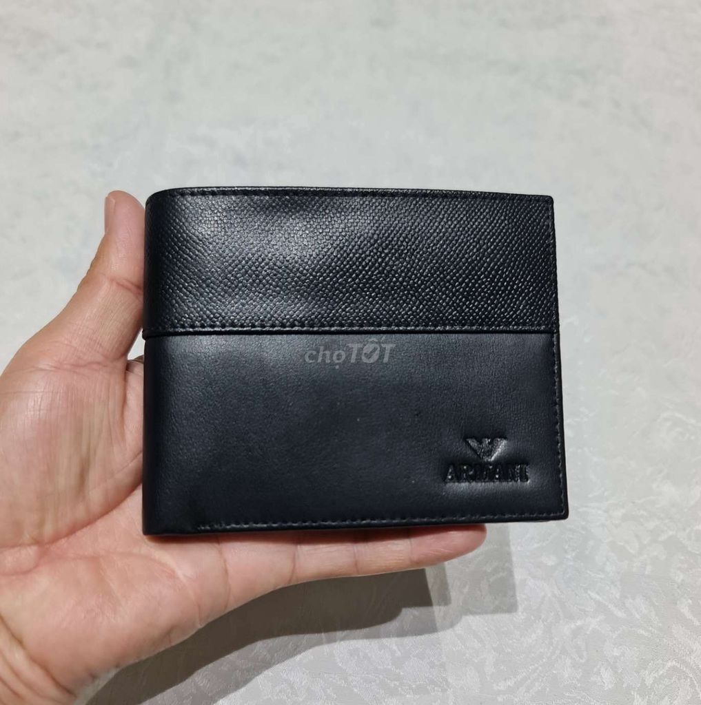 Ví nam da bò màu đen, kiểu ví ngang.. Mua bán Túi xách tại Quận Gò Vấp Tp Hồ Chí Minh được đăng bởi Anh Ba  Hàng hiệu tuyển Chuyên bán Online uy tín hình 1