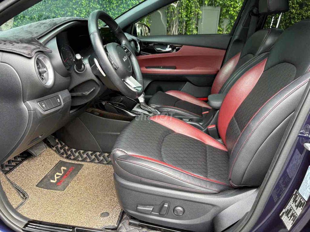 Kia K3 2021 2.0 Premium lướt, xe đẹp zin ạ. Mua bán Ô tô tại Quận 3 Tp Hồ Chí Minh được đăng bởi Vo Johnny hình 8