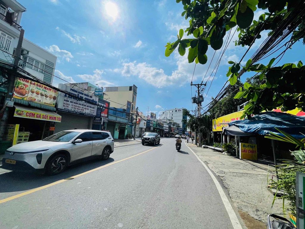 BÁN NHANH ĐẤT GÓC 2 MẶT TIỀN NGANG 7M NGAY PHẠM VĂN ĐỒNG VÀNH ĐAI 2