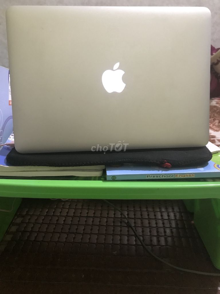 Apple MacBook Air 2017 8GB/128GB Bạc. Mua bán Laptop tại Quận Long Biên Hà Nội được đăng bởi Dung Linh hình 1
